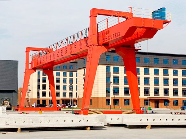 通用吊鉤門(mén)式起重機(jī)